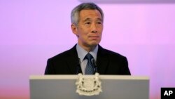 Perdana Menteri Lee Hsien Loong mengumumkan susunan kabinet baru Singapura hari Senin 28/9 (foto: dok).