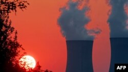 SHBA: Një valë të nxehti përfshin rajonet lindore, përmbytje në rajone të tjera