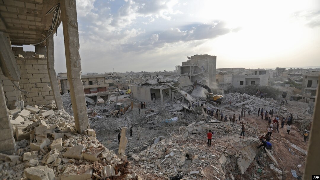 Vista de la destrucción en Zardana, en la norteña provincia siria de Idlib, mayormente en poder de los rebeldes, el 8 de junio de 2018.