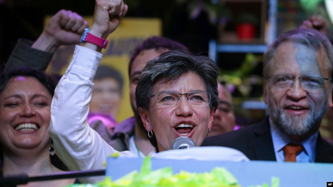 Claudia Lopez bersama Aliansi Hijau merayakan kemenangan dalam pemilihan Wali Kota Bogota di Bogota, Kolombia, 27 Oktober 2019. 