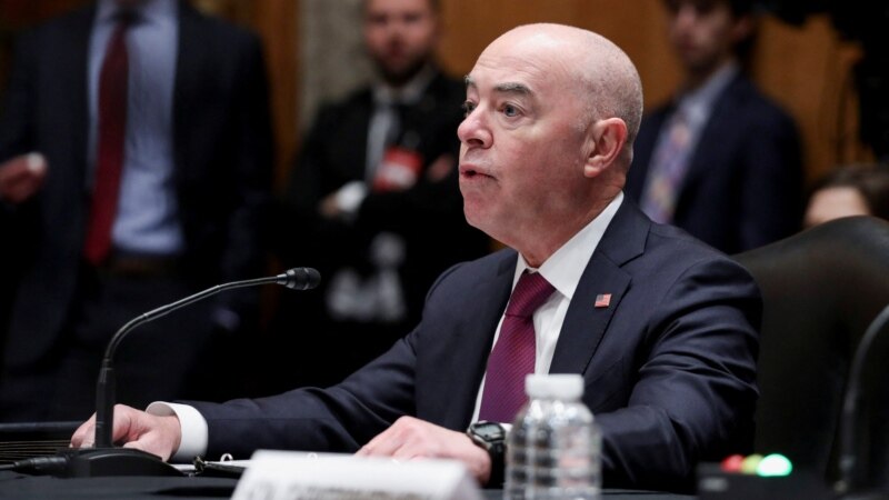 US Homeland Security Chief Warns Borders Being Rendered Meaningless