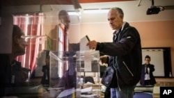 Цієї неділі болгарські виборці пішли на виборчі дільниці вп’яте за два роки.