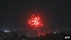 Vatromet u znak slavlja nakon što je poslednji američki avion odletio sa aerodroma u Kabulu, 31. avgusta 2021.