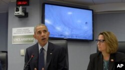 Le président Obama dans les quartiers généraux de la FEMA à Washington le 5 octobre 2016. (AP /Susan Walsh) 