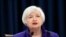 Janet Yellen, presidenta de la Reserva Federal, dijo que las tasas continuarán aumentando gradualmente dependiendo de cómo "evolucione" la economía con respecto al empleo y la inflación.