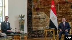 FILE - US Secretary of State Antony Blinken (L) meets with Egypt's President Abdel Fattah al-Sisi in Cairo on February 6, 2024. The US top diplomat's stop in Egypt is part of a Middle East crisis tour seeking a new truce and "an enduring end" to the Israel-Hamas war.