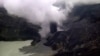 Gunung Tangkuban Perahu Meletus