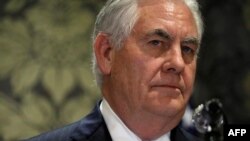 En un discurso a graduados del Instituto Militar de Virginia (VMI por sus siglas en inglés), el exsecretario de Estado Rex Tillerson, lamentó los ataques a la realidad que según dijo conducirían a la pérdida de la libertad.