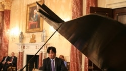 [인터뷰] 로린 마젤 만난 탈북 피아니스트 김철웅 교수