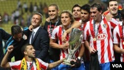 Klub Atletico Madrid saat menjuarai UEFA Super Cup tahun 2010 dengan mengalahkan Inter Milan (foto: dok). 