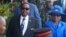 FILE - UMongameli Peter Mutharika lomkakhe uNkosikazi Getrude Mutharika enkundleni yeKamuzu Stadium eBlantyrengosuku egcotshwa ukuba ngumongameli ngomnyaka ophelileyo. 