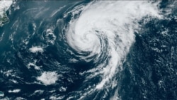 La tormenta tropical Ernesto avanza por el Atlántico y provoca fuertes marejadas en zonas costeras del Este de EEUU
