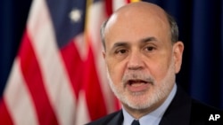 El presidente de la FED, Ben Bernanke, dijo que se ve que la economía mejora pero hay que asegurarse de que no sea algo temporal.