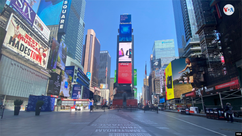 Times Square, el gran ícono de la ciudad, por donde pasan 50 millones de personas cada año, hoy se encuentra desierto. &nbsp;