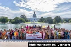 Organisasi Pendidikan, Ilmu Pengetahuan dan Kebudayaan Perserikatan Bangsa-Bangsa (UNESCO) pada 4 Desember 2024 menetapkan kebaya sebagai warisan budaya tak benda.