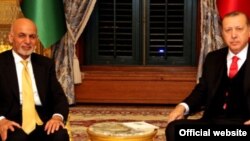 اشرف غني وویل حکومت یې چمتو دی چې افغانستان سره دولت په دولت خبرې وکړي