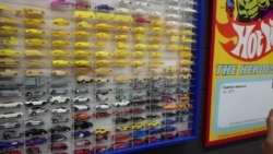 Un collectionneur préserve des voitures miniatures "Hot Wheels" rares et chères