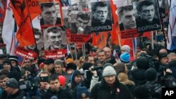 Marcha por el líder opositor Boris Nemtsov el domingo en Moscú.