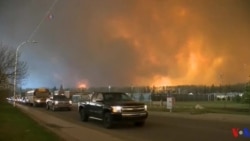 Au Canada, les incendies vident la ville de Fort McMurray de ses habitants