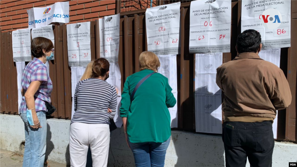 Colegio de votaciones en San Luis, en la organizaci&#243;n El Cafetal, al este de Caracas, Venezuela, el 21 de noviembre de 2021. [Foto: Carolina Alcalde]