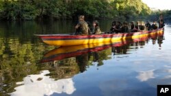 Rebeldes de las FARC liberaron a 13 menores de campamentos en Colombia.