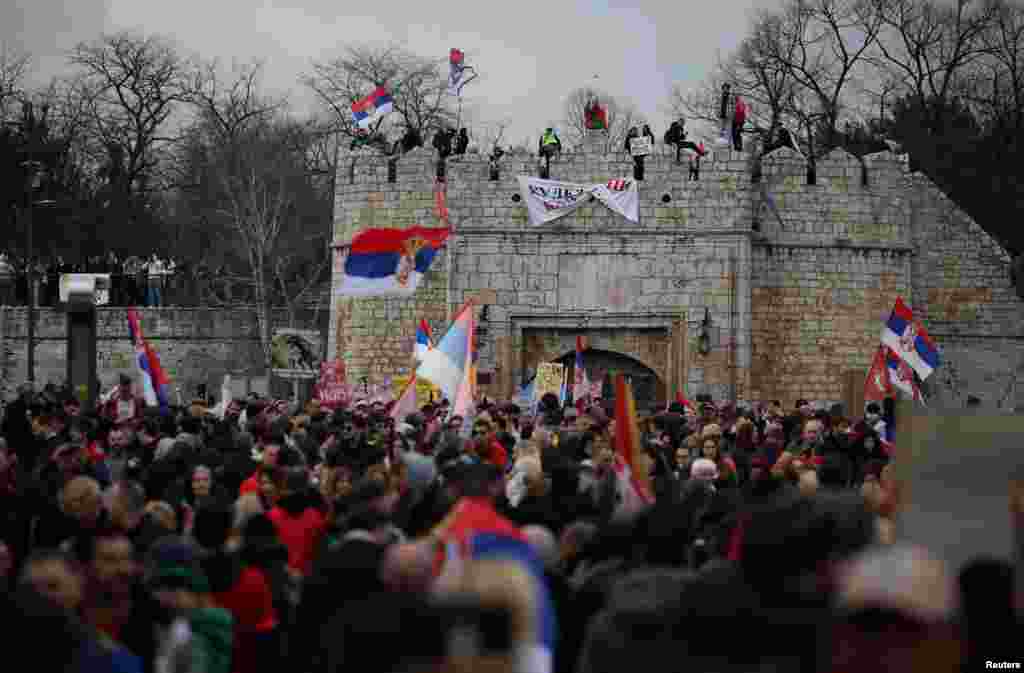 &quot;Studentski edikt&quot; donosi se u gradu rođenja cara Konstantina koji je 313. godine doneo Milanski edikt kojim je proglašena verska ravnopravnost i prestanak progona hrišćana (REUTERS/Stoyan Nenov)