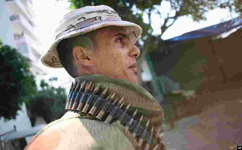 [급변하는 리비아] 시민군 트리폴리 입성, 가다피 잠적