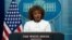 La secretaria de prensa de la Casa Blanca, Karine Jean-Pierre, ofrece una conferencia de prensa en Washington el 12 de agosto de 2024.