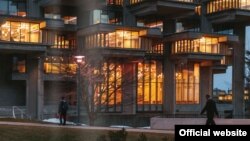 A photo from the University of Massachusetts-Dartmouth's website shows one of the school's buildings (umassd.edu).