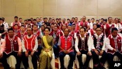 Aung San Suu Kyi with United Wa State Army (UWSA) senior leaders