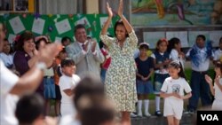 Algunos de los vestidos usados por la actual primera dama Michelle Obama, también están en exhibición.