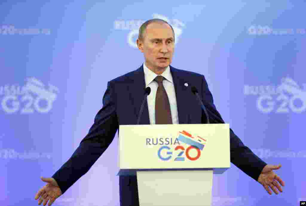 블라디미르 푸틴 러시아 대통령이 6일 러시아 상트페테부르크의 G20 정상회의 기자회견장에서 발언하고 있다.