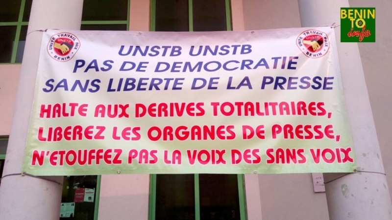 Bénin : le personnel du journal 