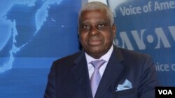 Alcides Sakala 