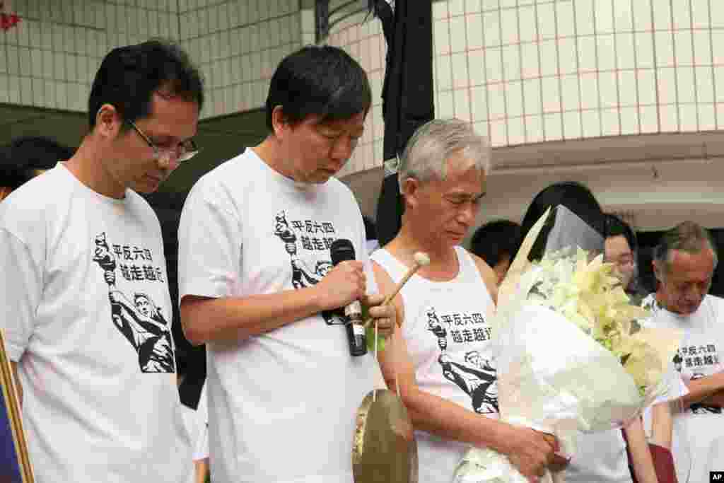 港人悼念胡耀邦与方励之 决心平反六四