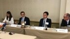 美国专家与台湾外交官2019年6月18日在美国智库全国亚洲研究局座谈会上讨论美国对台政策（左起，美国鲍尔亚洲集团资深主任马翊庭、斯坦福大学台湾民主安全项目主任祁凯立、驻美国台北经济文化代表处政治组组长赵怡翔、马里兰大学政府与政治系教授斯科特·卡斯特纳（美国之音钟辰芳拍摄）