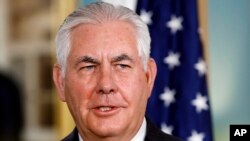 El secretario de Estado de EE.UU., Rex Tillerson, desmiente que haya pensado en abandonar su cargo.