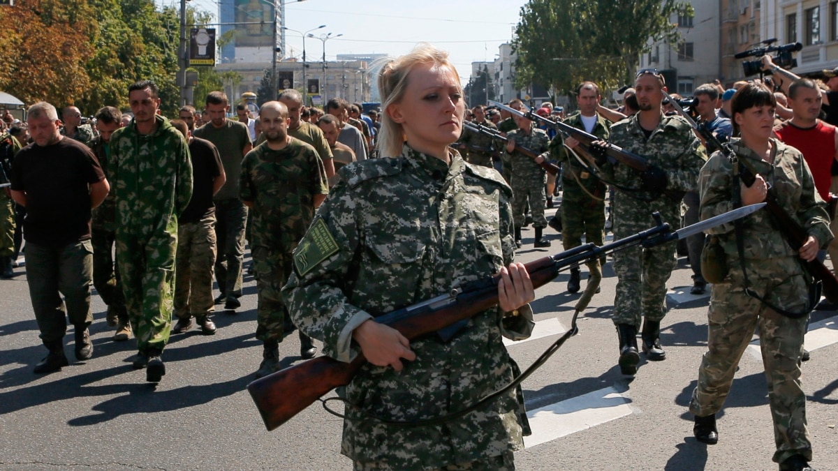 Pro-Russian Separatists March Ukrainian POWs Through Donetsk