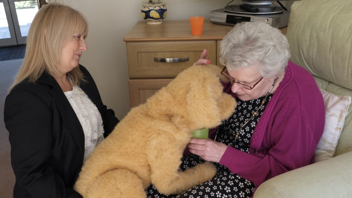 Could this emotional support robot dog help dementia patients?