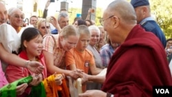 Latvia: Dalai Lama’s First Stop in Europe (source:dalailama.com)