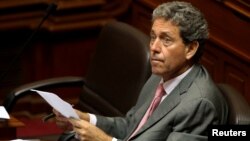 FILE - Peru's Finance Minister Alfredo Thorne attends a session at the Congress in Lima, Peru, June 16, 2017. 