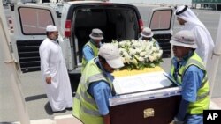 El féretro debe llegar esta noche a Ecuador y el funeral tendrá lugar mañana jueves en Quito.