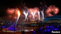 Pháo hoa được bắn với hình ảnh tượng trưng số 22 theo ký hiệu La Mã tại lễ khai mạc Thế vận hội mùa đông Sochi 2014
