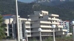 Shembet një ndërtim pa leje në Vlorë