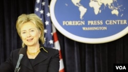 La secretaria de Estado, Hillary Clinton, concretó el acuerdo con su par venezolano durante la Cumbre de las Américas.