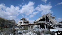 Hiện trường một địa điểm bị Mỹ không kích ở Damascus, Syria