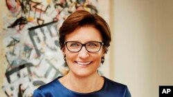 In this undated photo provided by Citigroup, head of Citi’s global consumer banking division Jane Fraser poses for a portrait. Citigroup announced Thursday, Sept. 10, 2020, that Fraser would succeed Michael Corbat as the bank’s next chief executive, makin