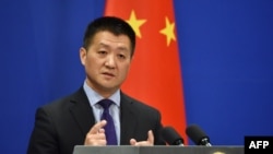 2018年3月28日，中國外交部新聞發言人陸慷在北京通報會上發表講話。