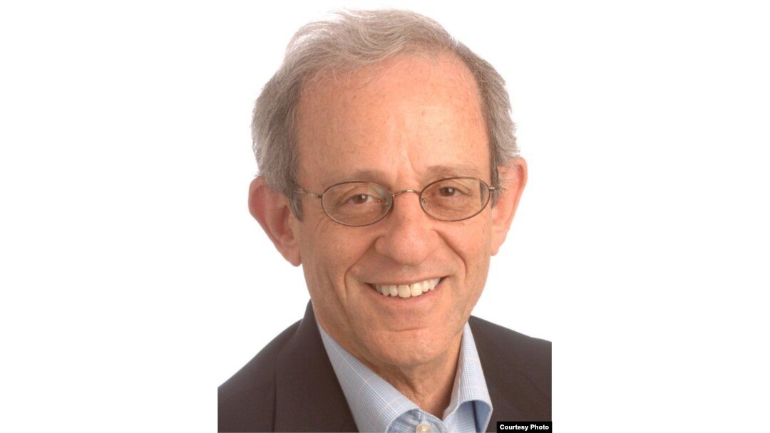 约翰•霍普金斯大学国际学教授丹尼尔•瑟沃(Daniel Serwer)