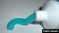 Scientists have identified a common ingredient in toothpaste as triclosan. They said it might have the ability to stop malaria infections both in the liver and in the blood.